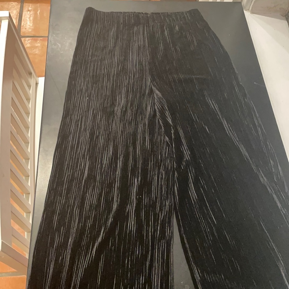 *SOLD* ASOS NEW black velvet gauchos - Picture 1 of 3